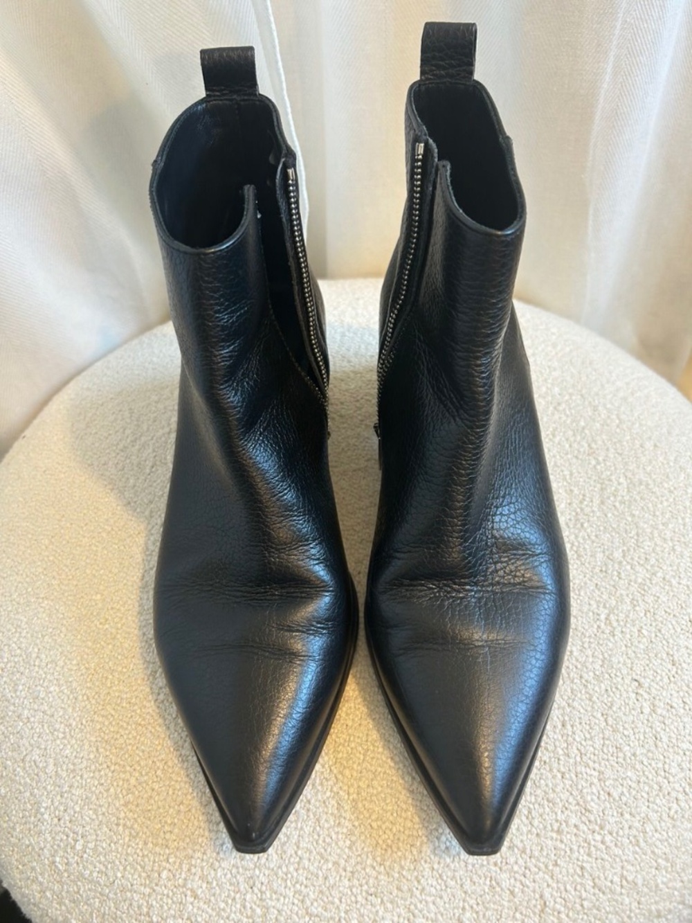 Everlane The Boss Boot Black Leather Ankle Boots Size 9.5 Pointed Toe